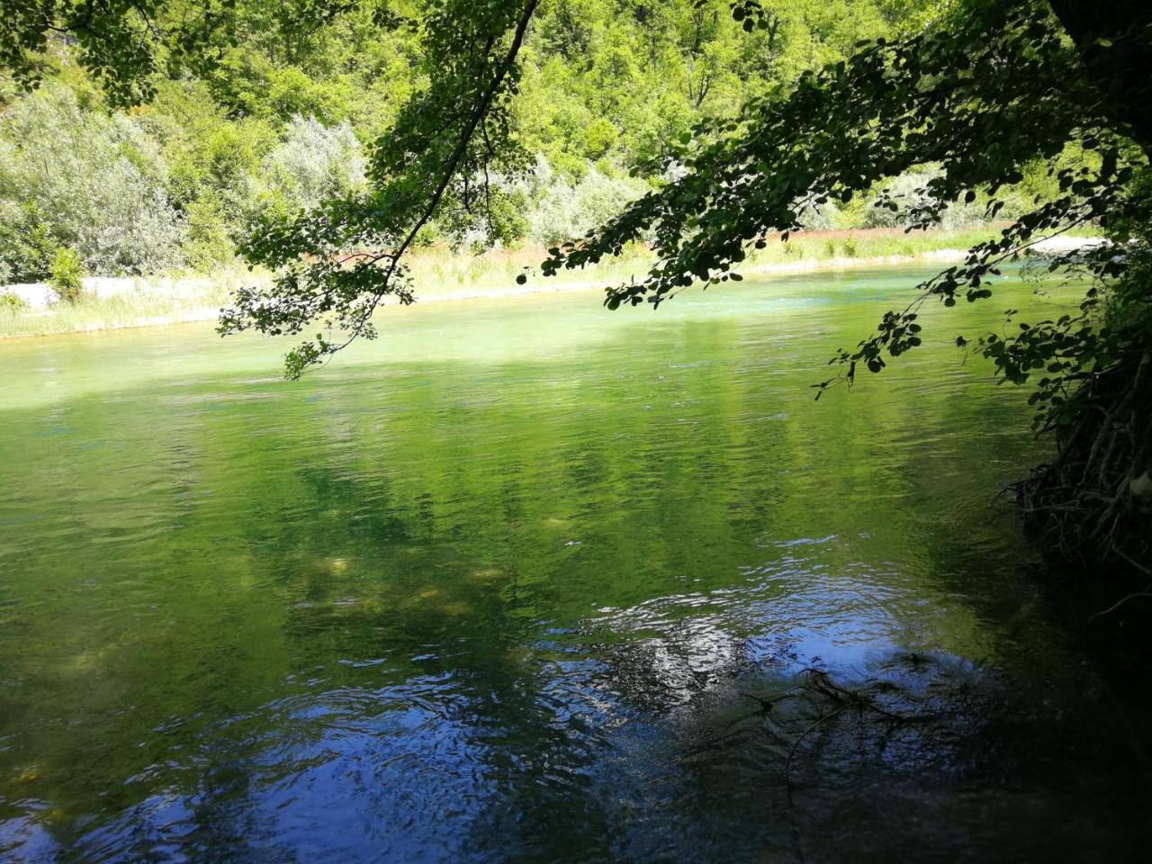 Exo Log Cottage Jezero  Zimmer foto